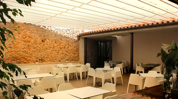 picture of Restoration and Hotels / Restaurants 