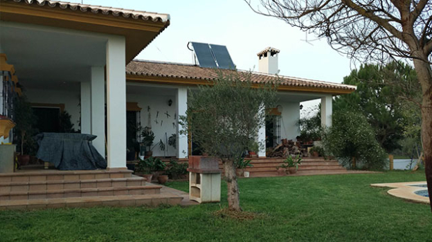 picture of Single-Family Homes and Farmhouse 