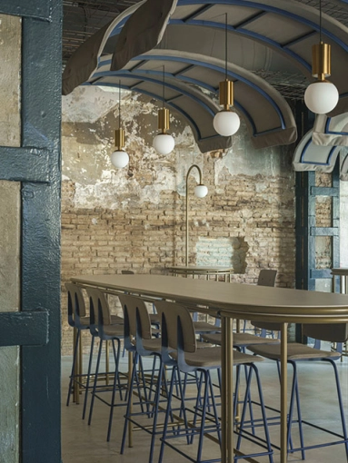Hotels / Restaurants, Renovation, Historical
